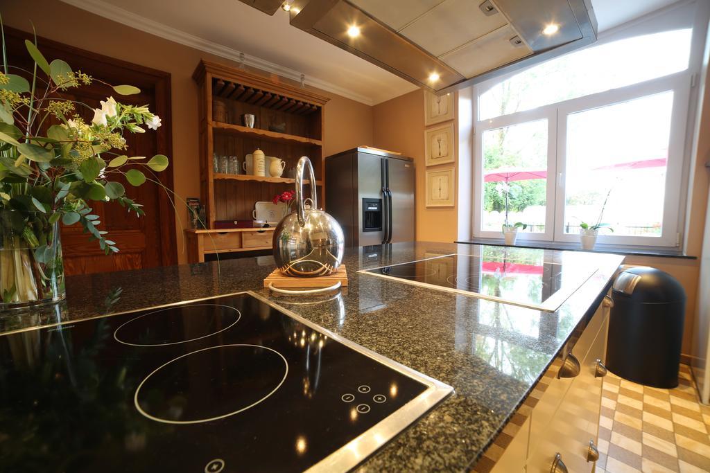 Dolce Villa Pool And Wellness Francorchamps Bagian luar foto