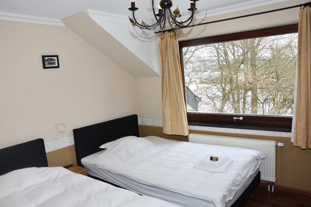 Dolce Villa Pool And Wellness Francorchamps Ruang foto