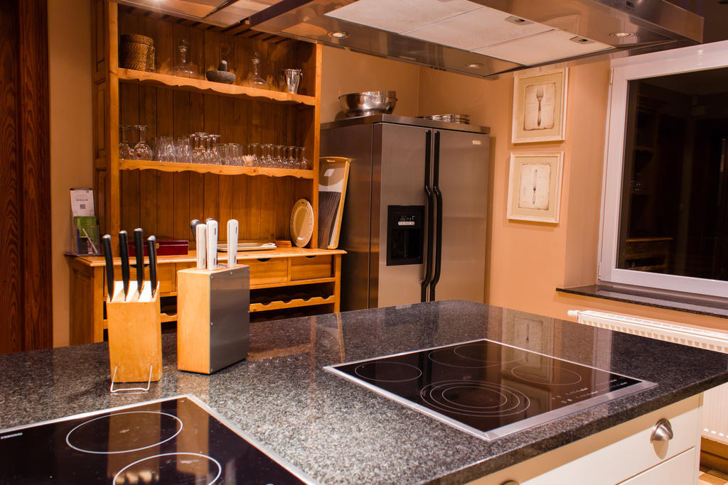 Dolce Villa Pool And Wellness Francorchamps Bagian luar foto